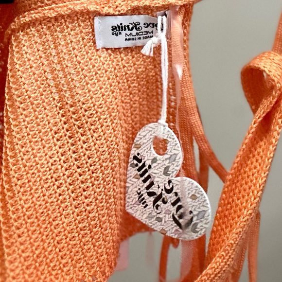 Summer Beach Racer Lace Up Back Crop Top - Picture 7 of 7